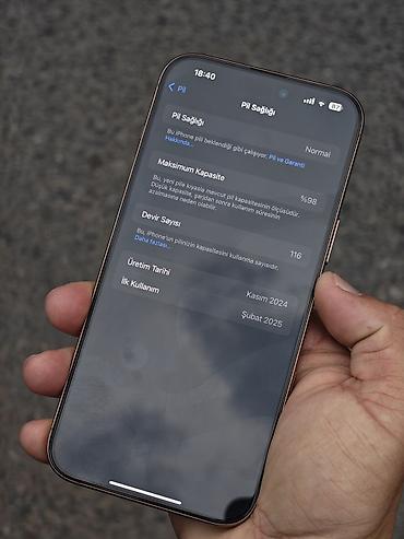Mobil telefon və aksesuarlar: IPhone 16 Pro, Desert Titanium, Simsiz şarj — 1