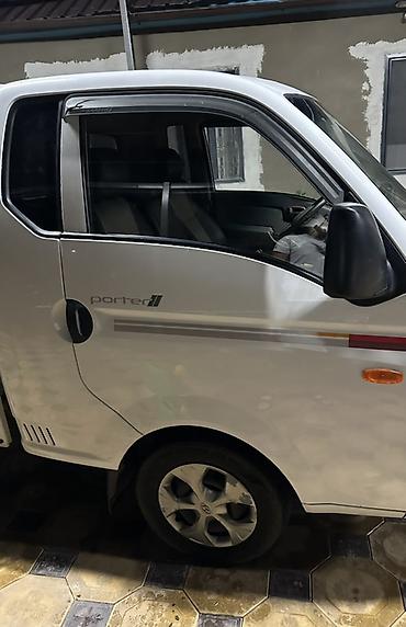 два бак: Hyundai Porter: 2019 г., 2.5 л, Типтроник, Дизель, Универсал — 8