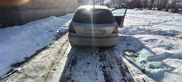 ишу авто: Honda Civic: 2002 г., 1.5 л, Вариатор, Бензин, Хэтчбэк