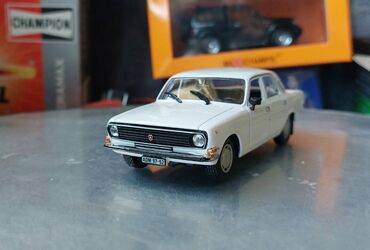 Avtomobil modelləri: QAZ, 1985 il, 1:8, Dəmir, Ödənişli çatdırılma — 8