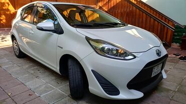 Toyota: Toyota Aqua Hybrid hatchbek - Yanacaq növü: Hibrid (benzin +