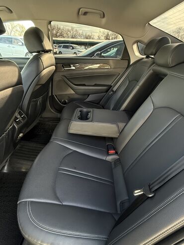Hyundai: Hyundai Sonata: 2018 г., 2 л, Автомат, Бензин, Седан at lalafo.kg — 4 Hyundai: Hyundai Sonata: 2018 г., 2 л, Автомат, Бензин, Седан — 4