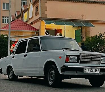 VAZ (LADA): VAZ 2107, ağ rəng, salam masnın heç bir problemi yoxdur gündelik — 4