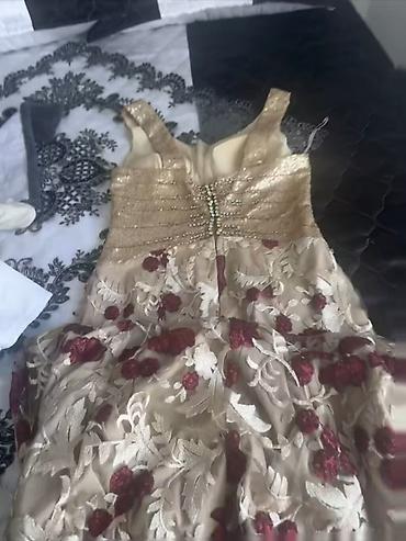 tiffany haljine: Nova maturska haljina – veličina XL. Gornji deo u zlatnoj nijansi sa — 4