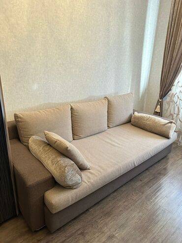 турецкий диван: Диван-керебет, түсү - Саргыч боз, Колдонулган
