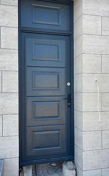 Panel giriş qapıları Müasir dizaynlı, möhkəm konstruksiyalı panel