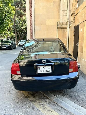 volkswagen passat 1: Volkswagen Passat B5, sedan kuzov, qara rəng. Mator yeni dəyişilib — 8