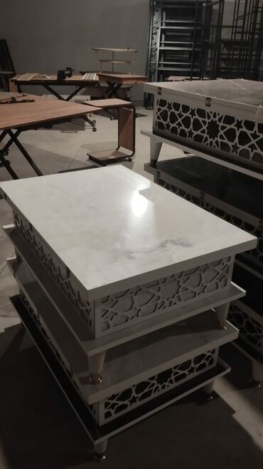 Masalar: Jurnal masası, Yeni, Açılmayan, Laminat, Dördbucaq masa — 10