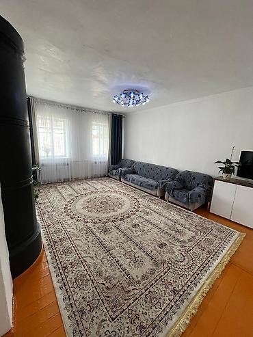 Продажа коттеджей и домов: 🏡 Продается дом в селе Таш-Добо 📍 Улица: Киргизия Характеристики: 📐 — 9