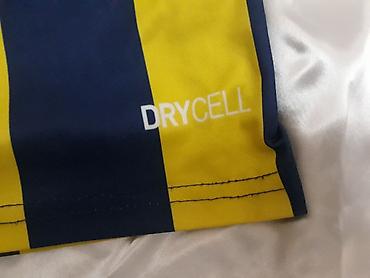 idman formalari: Salam bu forma FENERBAHÇE formasidir 1 e1 orjinaldir harda isdesez — 4