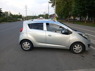 опель внедорожник: Этот пятидверный хэтчбек Chevrolet Spark серебристого цвета