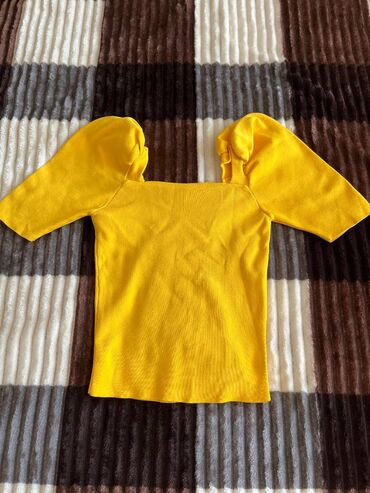 Çəkmələr: Satılır hər biri ucuz qiymətə . Qara kurtka və qara şalvarheç — 16