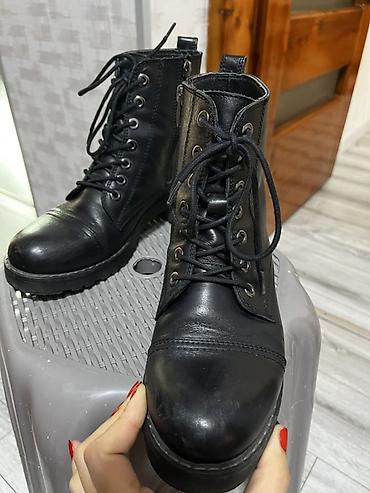 greyder az: Qara dəri bağlamaqlı qış‑payız botları.Greyder.38olcu.bir deffekti — 1