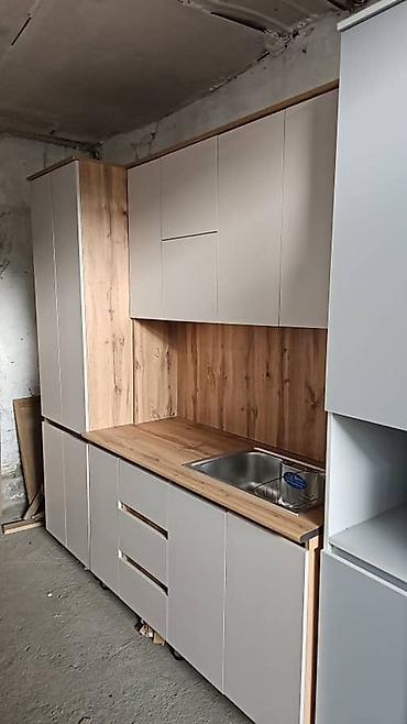 Кухонные гарнитуры: Кухонный гарнитур — 13