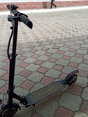 подставка для телефона на велосипед: Самокат iconBIT В отличном состоянии Разгоняется до 25 км/час Зарядка