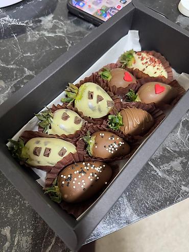 Кондитерские изделия, сладости: Клубника в шоколаде, по самой низкой цене по городу. Сочная клубника в — 22