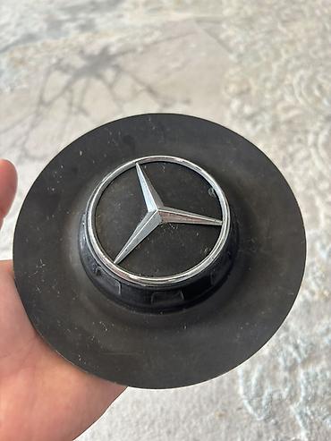 mercedes gls: Mercedes-Benz təkər mərkəz qapağı (hubcap/emblem) - Orijinal — 2