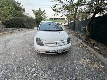 toyota ractis: Toyota ist: 2003 г., 1.5 л, Автомат, Бензин, Хэтчбэк