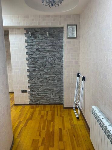 Uzunmüddətli kirayə mənzillər: Bakıxanov qəsəbəsi, Akkordun binalarında, 19 mərtəbəli binaın 13-cü — 7