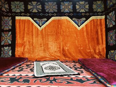 Отели и хостелы: Хостел берилет. Трудовая 24. Баардык шарты менен: кровать, төшөк — 15