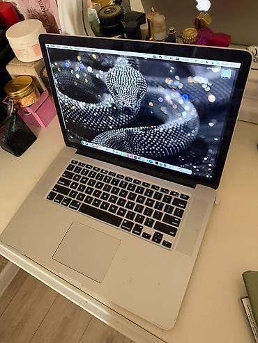 macbook a1398: MacBook Pro Retina (2880×1800) - Процессор: 4‑ядерный Intel Core i7 — 1