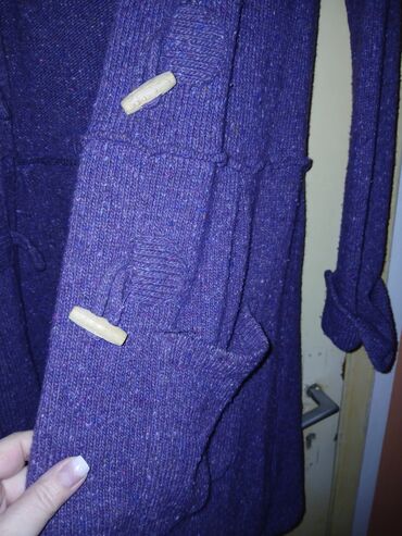 Zimske jakne: Zimski komplet odeće – tri gornja komada 1) Crna zimska jakna do kuka — 2