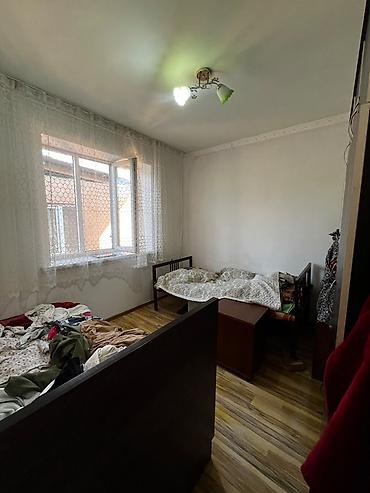 Үйлөр: 4 бөлмө, 75 м², 5 соток, Бишкек, Новопавловка а. Кыймылсыз мүлк агенттиги — 5