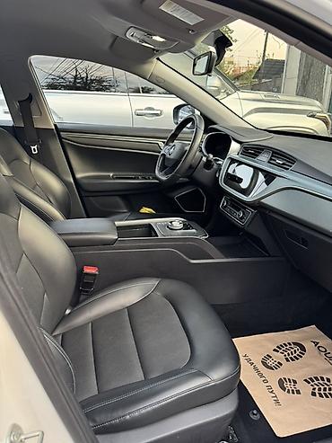 продаю виш: Geely : 2022 г., Электромобиль, Седан — 8