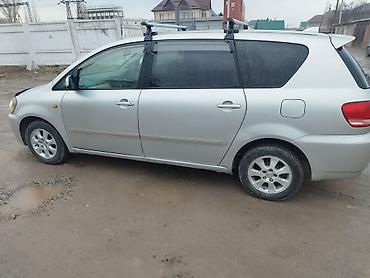 Toyota: Toyota Ipsum: 2002 г., 2.4 л, Автомат, Бензин, Универсал — 7
