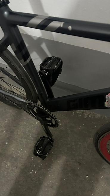 Городские велосипеды: Велосипед Fixed Gear в черном цвете с красными ободами — 7