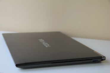 Ноутбуки: Ультрабук, Toshiba, 4 ГБ ОЗУ, Intel Core i5, 13.1 ", Б/у, Для работы, учебы, память SSD — 6