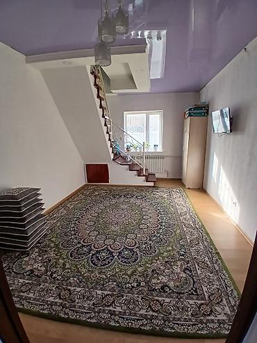 Продажа коттеджей и домов: Продаётся 5комнатный, уютный,просторный монсардныйкирпичный дом.Дом — 2