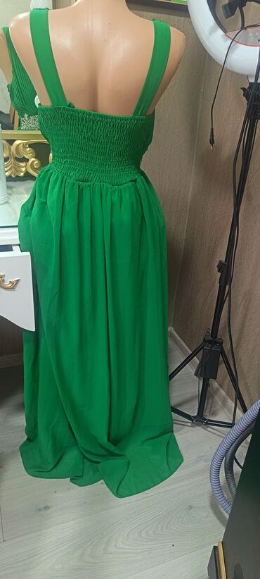 Ziyafət donları: Hər biri 5/6azn arsi satlir ərazi Binə savxoz — 13