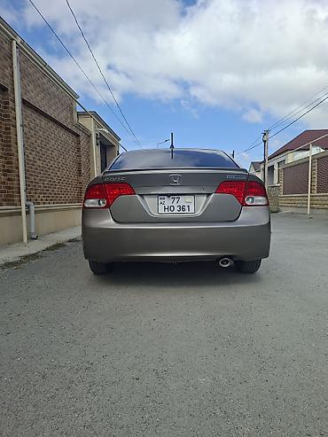 Honda: Salam hervaxtınız xeyir olsun. Mașın haqında cox yazmaģ olar ama qısa — 3