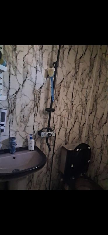 unitaz islenmis: Hamam-tualet üçün dəst: kombinə olunmuş sanitariya avadanlığı - — 2