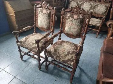 Stilske fotelje: Fotelje u odlicnom stanju rucni rad duborez. Cena po komadu — 12