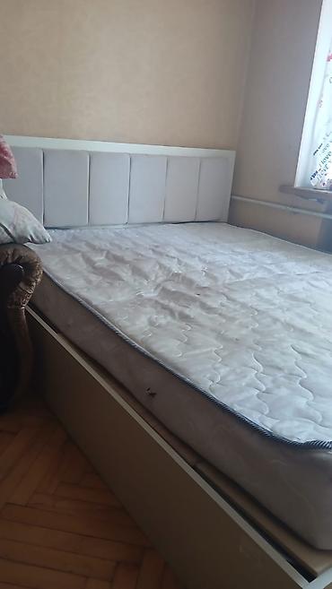 matras dosek: Satılır hamısı birlikdə 200 AZN Tek yataq 150 AZN Xalca 30 AZN — 1