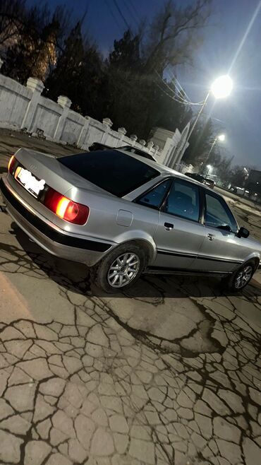 Audi: Audi 80: 1993 г., 2 л, Механика, Бензин, Седан