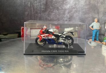 Avtomobil modelləri: Honda, 2004 il, 1:24, Dəmir, Ödənişli çatdırılma — 2