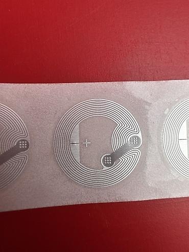 Торговое оборудование: Самоклеящиеся NFC-метки (RFID) на ролике - Форм-фактор: круглые — 1