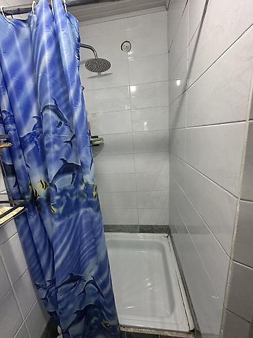 Продажа коттеджей и домов: Срочно продаю дом с участком. Дом находится в Новопокровке. Дом из — 7