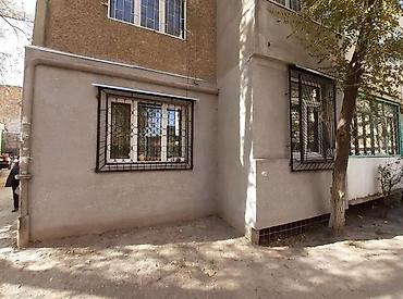 7 1: 3 комнаты, 80 м², 7 мкр 105 серия, 1 этаж, Косметический ремонт — 2
