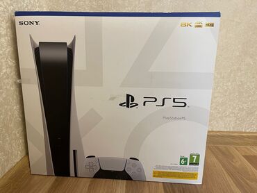 PS5 (Sony PlayStation 5): Yenidir Bagli gutuda acilmayib hec 
Fifa diski hediyye