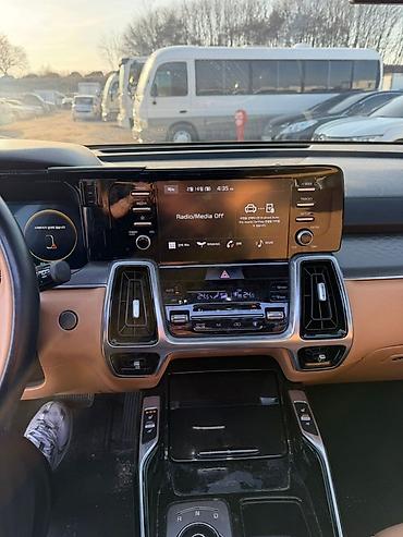 Kia: Kia Sorento: 2022 г., 1.6 л, Автомат, Гибрид, Кроссовер — 21