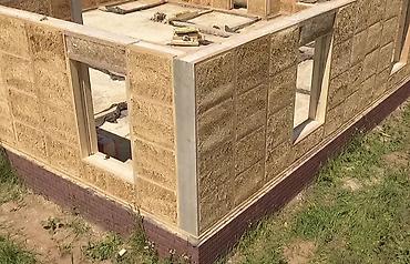 Фасадные сэндвич панели: Стеновой панель/модуль из соломы в деревянном каркасе. Размеры разные — 11