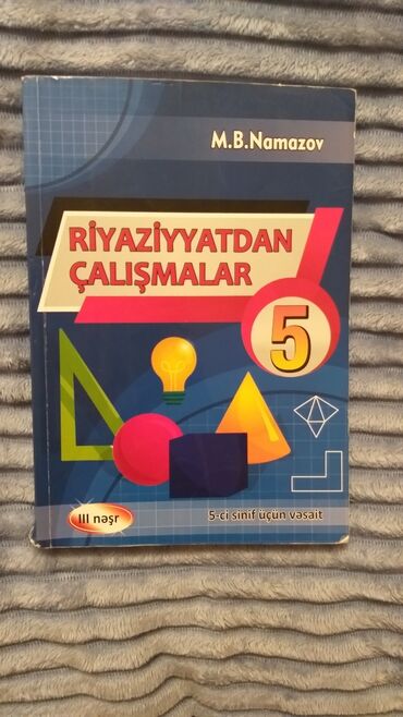 kitab şəkilləri: Şəkildə gördüyünüz kitablar 3azn.Vəziyyət təzə çırıq yox,ruçka yazısı