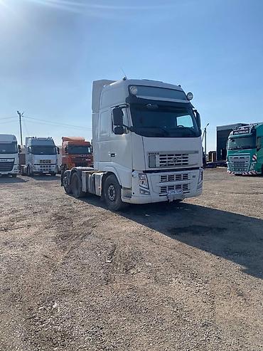 Volvo: Volvo : 2012 г. — 3