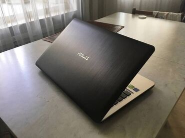 Чехлы и сумки для ноутбуков: Asus 2020 года выпуска Модель процессора Intel Celeron N4000