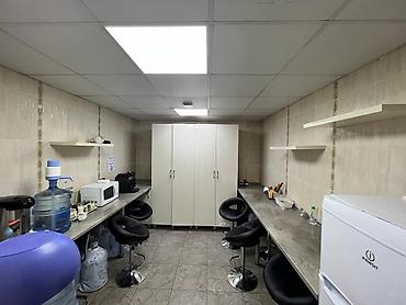 Продажа офисов: Продажа офисов 275 м², С ремонтом, С мебелью, Многоэтажное здание, Цокольный этаж этаж — 12