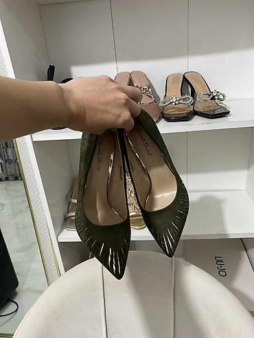 baletanke zlatne: Elegantne salonke na štiklu – maslinasto zelene - Model: špic cipele — 1